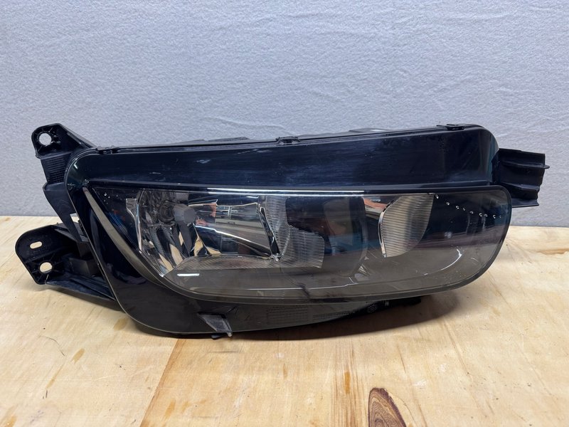 CITROEN C4 PICASSO 2 II LAMPA PRZEDNIA prawa