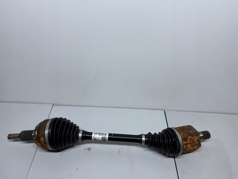 PÓŁOŚ LEWY PRZÓD VW TRANSPORTER T7 7T0407271A