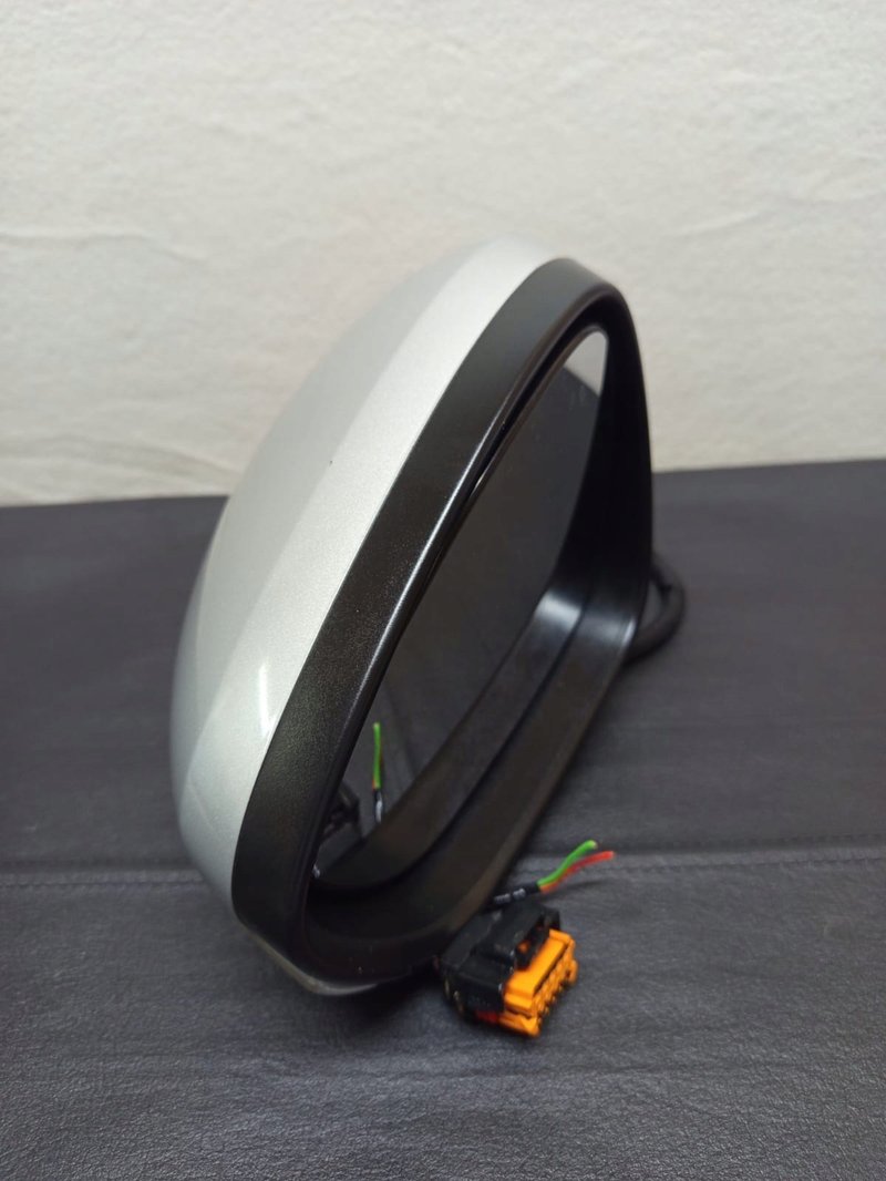 PEUGEOT 508 I LUSTERKO PRZOD PRZEDNIE LEWE 8 + 2 PIN