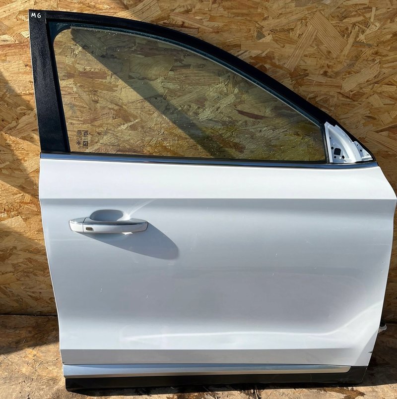 MG ZS drzwi przednie PRAWE PRAWY przód