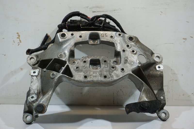 AUDI Q5 ŁAPA SKRZYNI BIEGÓW 80A399262AA