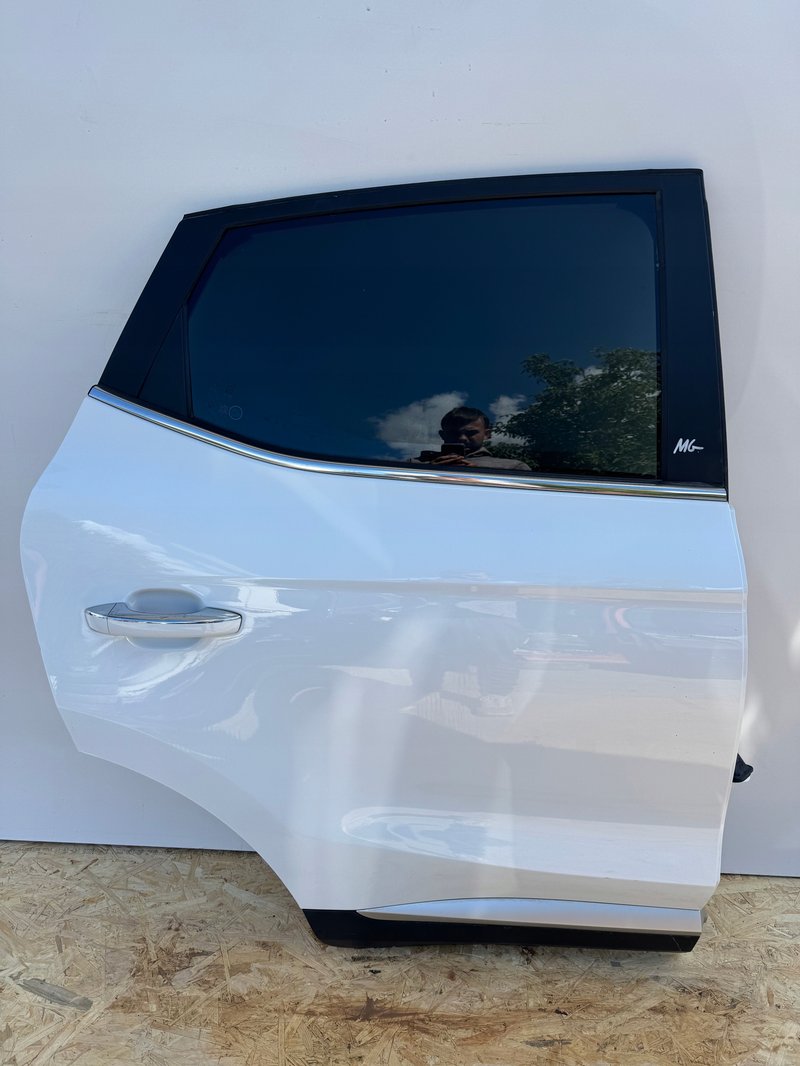 MG ZS drzwi tylne prawe prawy tył