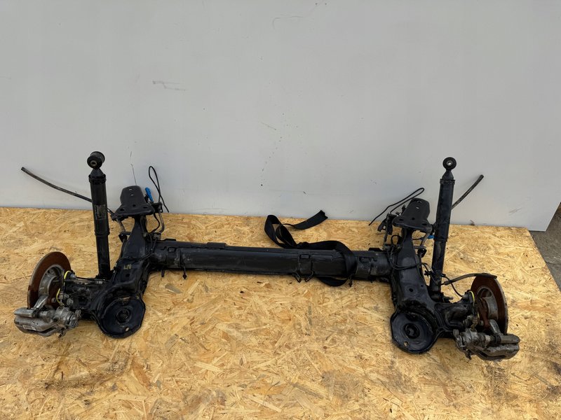 Citroen C3 AIRCROSS BELKA ZAWIESZENIA TYLNA