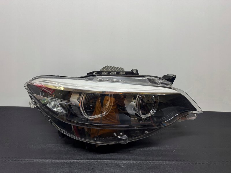 BMW F22 F23 LIFT LCI 8738680 LED LAMPA PRZEDNIA PRAWA PRAWY PRZÓD
