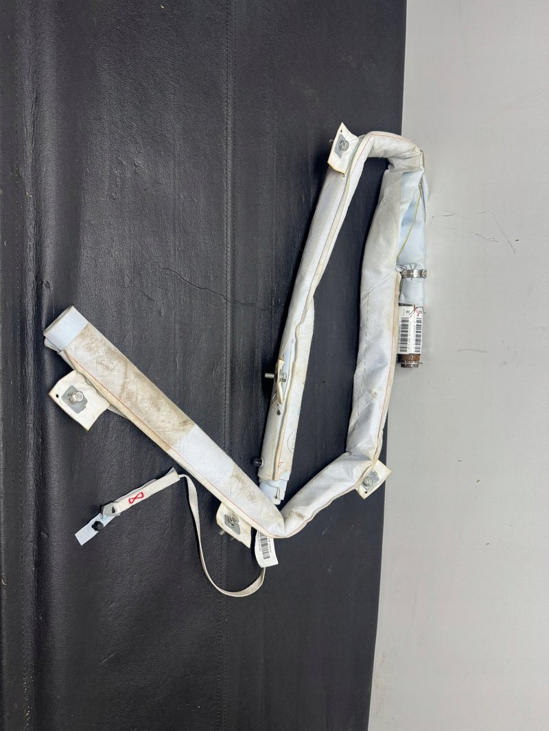 MG ZS EV KURTYNA AIRBAG PRAWY YFSS2034145