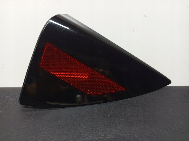 Tesla 3 LIFT 1715105-00-C ODBLASK,LAMPA BŁOTNIKA PRAWY TYŁ