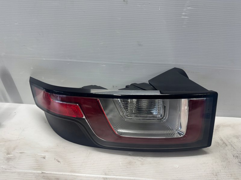 LAMPA TYLNA LEWA LAND ROVER RANGE ROVER EVOQUE I LIFT