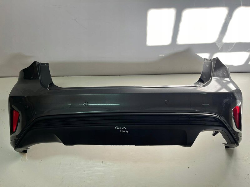 ZDERZAK TYŁ TYLNI FORD FOCUS MK4