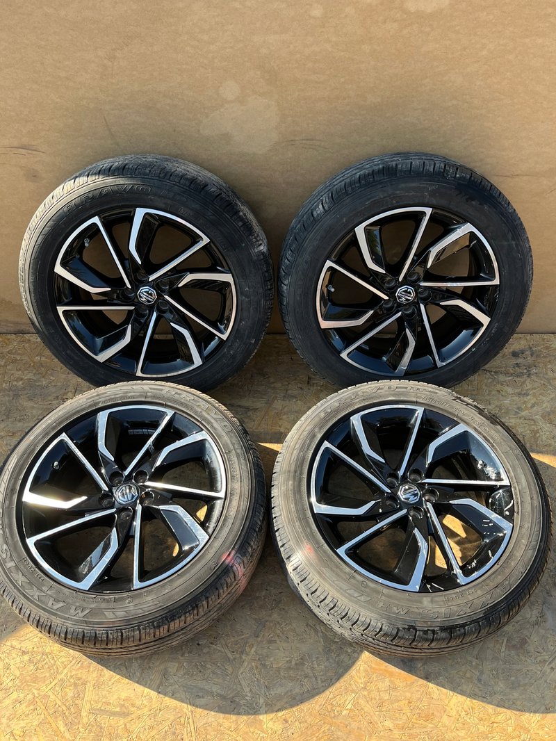 MG KOŁA FELGI ALUMINIOWE 17x7J 5x100 10598024 - MG ZS Suv 17-24
