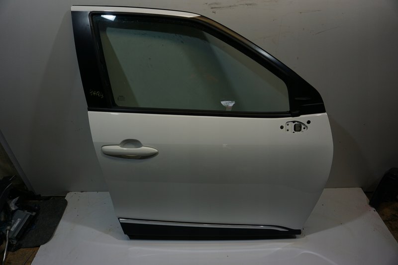 TOYOTA YARIS CROSS DRZWI PRZEDNIE PRAWE PRAWY PRZÓD