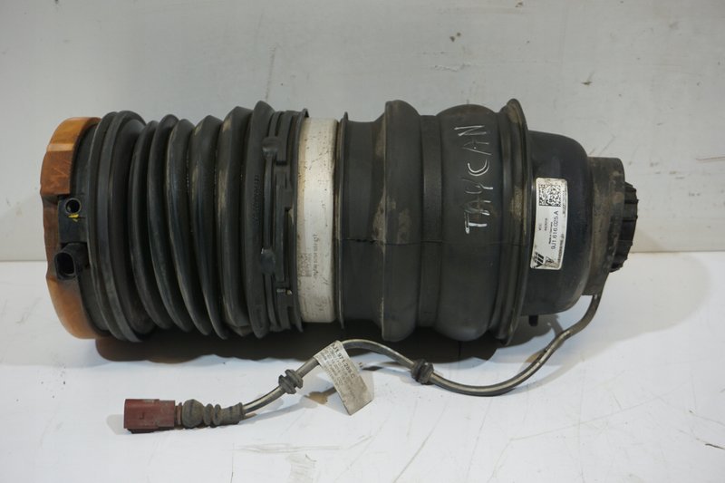 PORSCHE TAYCAN 9J1 MIECH PODUSZKA 9J1616025A