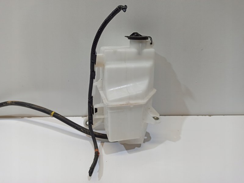 ZBIORNIK WYRÓWNAWCZY TOYOTA RAV 4 V HYBRYDA 2023R