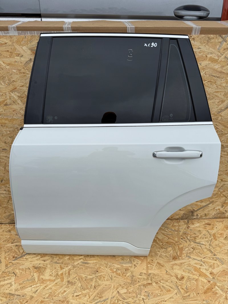 VOLVO XC90 II DRZWI TYLNE LEWE LEWY TYŁ